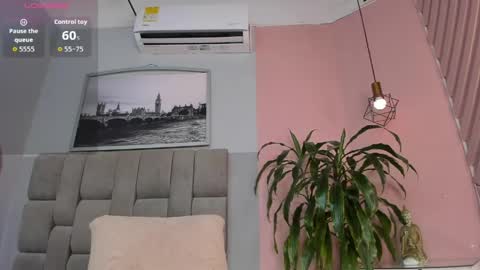 Snapshot of juanasunshine_ chatting on 04/16/26, 11:11 Juana online show from 04/16/26, 11:11