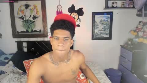 Snapshot of juanbigcock21cm chatting on 11/26/25, 11:28 juan jose online show from 11/26/25, 11:28