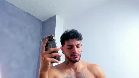 Juan Esteban online show from 06/18/26, 05:17