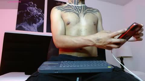 juancamilo66_ online show from 02/28/25, 05:15