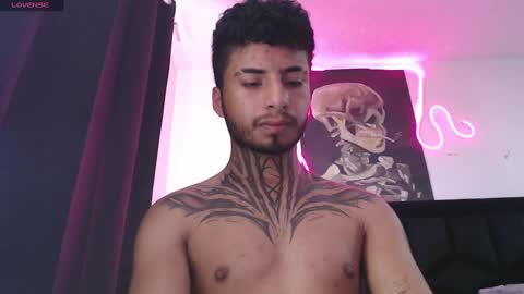 juancamilo66_ online show from 09/18/25, 05:59