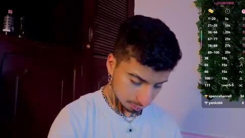 juancamilo66_ online show from 02/02/26, 05:39