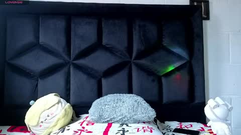 juancamilo66_ online show from 04/15/26, 03:52