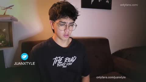 . online show from 10/25/25, 02:19