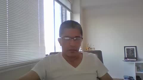 Snapshot of juanearth1 chatting on 02/13/26, 10:06 juanearth1 online show from 02/13/26, 10:06