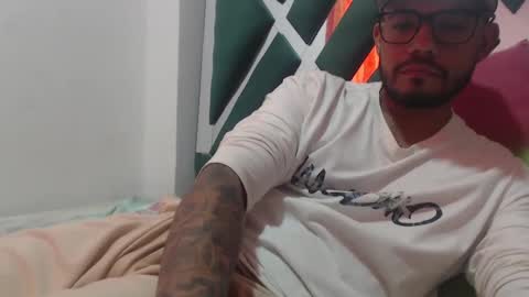 Snapshot of juanfe_style chatting on 10/12/25, 05:45 juanfe_style online show from 10/12/25, 05:45