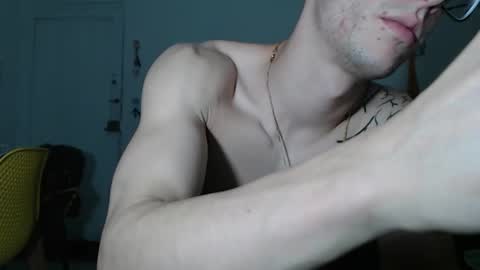 Snapshot of juanisimo_ chatting on 12/30/24, 02:31 JUANISIMO online show from 12/30/24, 02:31