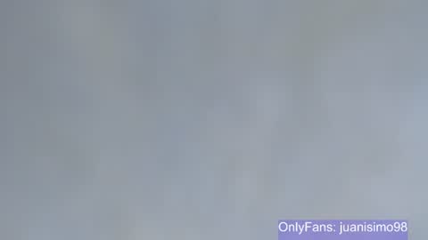 Snapshot of juanisimo_ chatting on 06/12/26, 12:42 JUANISIMO online show from 06/12/26, 12:42