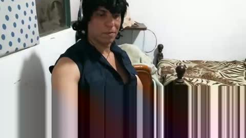 Snapshot of juanito2727 chatting on 12/06/24, 04:03 amor online show from 12/06/24, 04:03