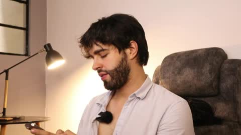 Snapshot of juanmilano chatting on 05/22/26, 04:45 juanmilano online show from 05/22/26, 04:45