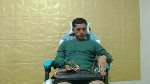 Snapshot of juanperez1999777 chatting on 09/16/25, 06:42 juanperez1999777 online show from 09/16/25, 06:42