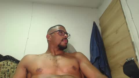 Snapshot of juansexo1 chatting on 04/10/26, 08:35 Juan pablo M online show from 04/10/26, 08:35
