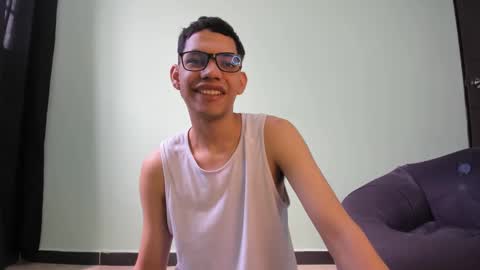 juansuarez204 online show from 01/26/25, 05:44