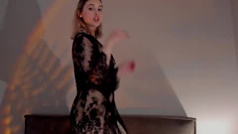 Angelica online show from 02/05/25, 05:09