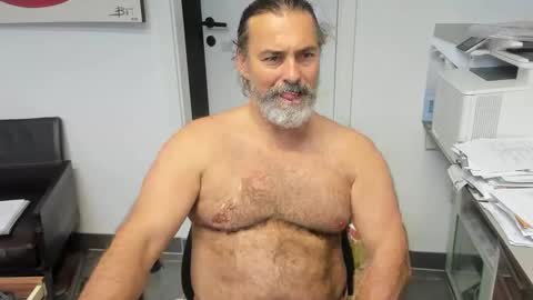 Giovanni50pro online show from 11/19/25, 04:07