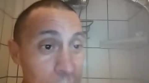 Snapshot of jugg3 chatting on 12/26/24, 05:37 Carlos online show from 12/26/24, 05:37