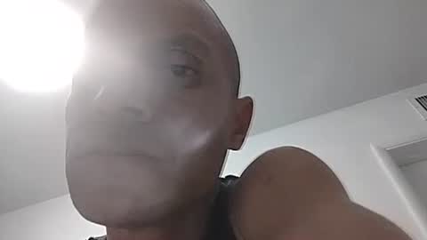 Snapshot of jugg3 chatting on 01/20/25, 07:25 Carlos online show from 01/20/25, 07:25