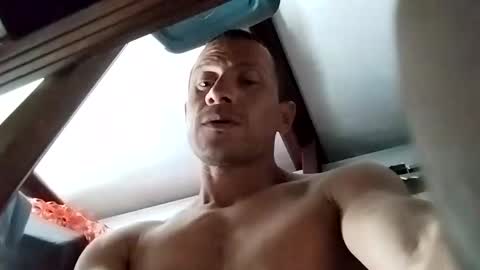 Snapshot of jugg3 chatting on 03/02/25, 09:43 Carlos online show from 03/02/25, 09:43