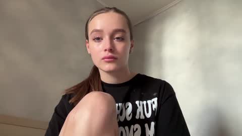 Snapshot of juicy_angels chatting on 06/28/26, 01:28 alexa online show from 06/28/26, 01:28