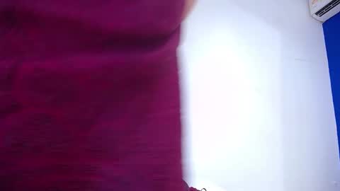 Snapshot of juicy_bignipples18 chatting on 12/12/24, 05:15 juicy_bignipples18 online show from 12/12/24, 05:15