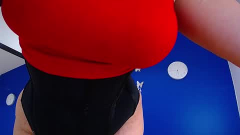 Snapshot of juicy_bignipples18 chatting on 01/08/25, 05:59 juicy_bignipples18 online show from 01/08/25, 05:59