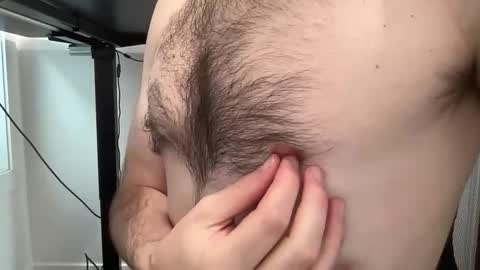 Snapshot of juicy_boy21 chatting on 10/22/25, 01:11 juicy boy21 online show from 10/22/25, 01:11