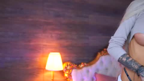 Jessye online show from 11/23/25, 08:30