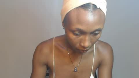 Snapshot of juicy_pinkpussy564197 chatting on 06/03/26, 11:02 olivia online show from 06/03/26, 11:02