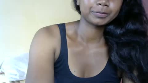 Snapshot of juicy_pretty chatting on 02/25/25, 10:15 stellah online show from 02/25/25, 10:15