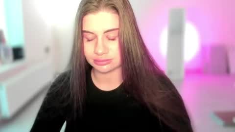 Snapshot of juicyhelenx chatting on 06/14/26, 03:14 Elena online show from 06/14/26, 03:14