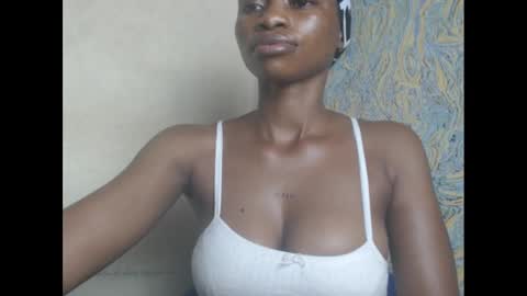 juicypiexx online show from 03/12/25, 11:22