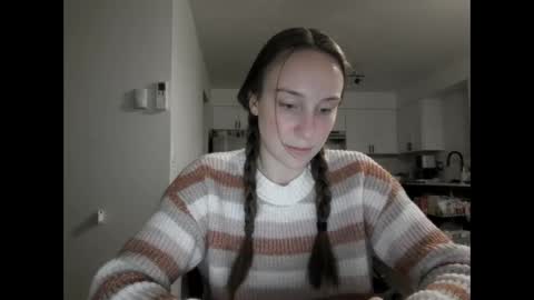 Snapshot of juicysavanah chatting on 11/28/25, 05:43 Sav online show from 11/28/25, 05:43