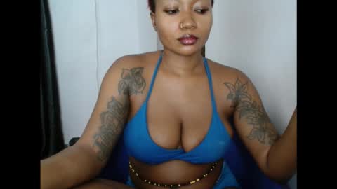 juicyxpink online show from 09/16/25, 01:12