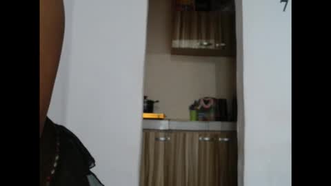 juicyxpink online show from 11/19/25, 11:54