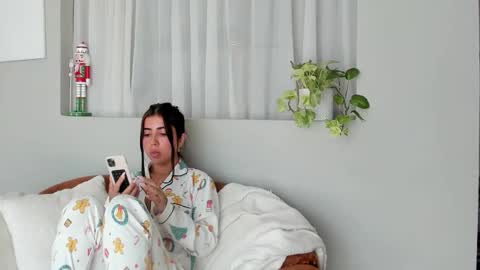 Andry but call me yulieth online show from 12/18/25, 03:51