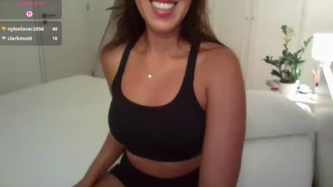 Snapshot of jujubaeu chatting on 06/17/26, 08:10 Juju online show from 06/17/26, 08:10