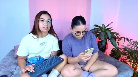 Jules and Gia online show from 12/03/25, 06:39