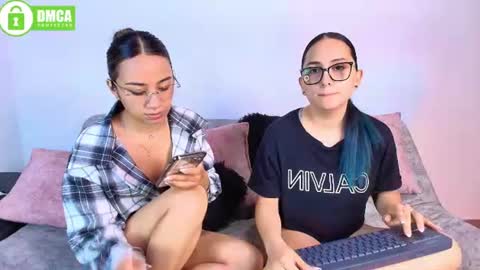 Snapshot of jules_n_gia chatting on 06/09/26, 06:41 Jules and Gia online show from 06/09/26, 06:41