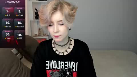 Snapshot of julescrown chatting on 09/11/25, 01:06 Jules online show from 09/11/25, 01:06