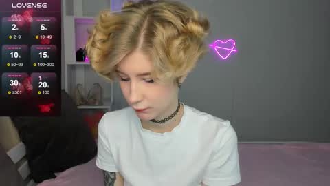 Snapshot of julescrown chatting on 10/04/25, 12:19 Jules online show from 10/04/25, 12:19