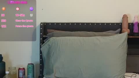 Snapshot of julesssnextdoor chatting on 01/05/25, 07:49 Julesss online show from 01/05/25, 07:49