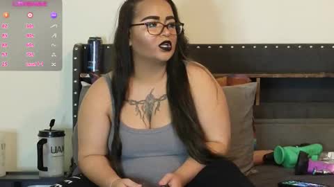 Julesss online show from 11/04/25, 08:35