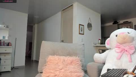 Snapshot of julessy_bonny chatting on 07/07/26, 03:05 julessy online show from 07/07/26, 03:05