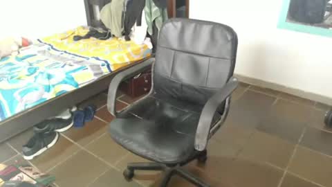 Julfigo online show from 06/20/26, 04:54
