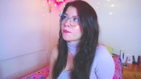 Snapshot of juli05star chatting on 01/07/25, 01:38 Juliana online show from 01/07/25, 01:38