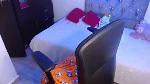  Juliana Torres  online show from 03/06/25, 08:48