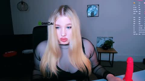 juli kisss online show from 01/04/25, 10:34