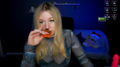 juli kisss online show from 02/06/25, 03:41