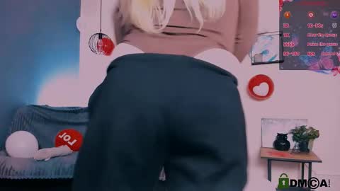 juli kisss online show from 02/20/25, 04:03