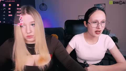 juli kisss online show from 03/08/25, 01:25